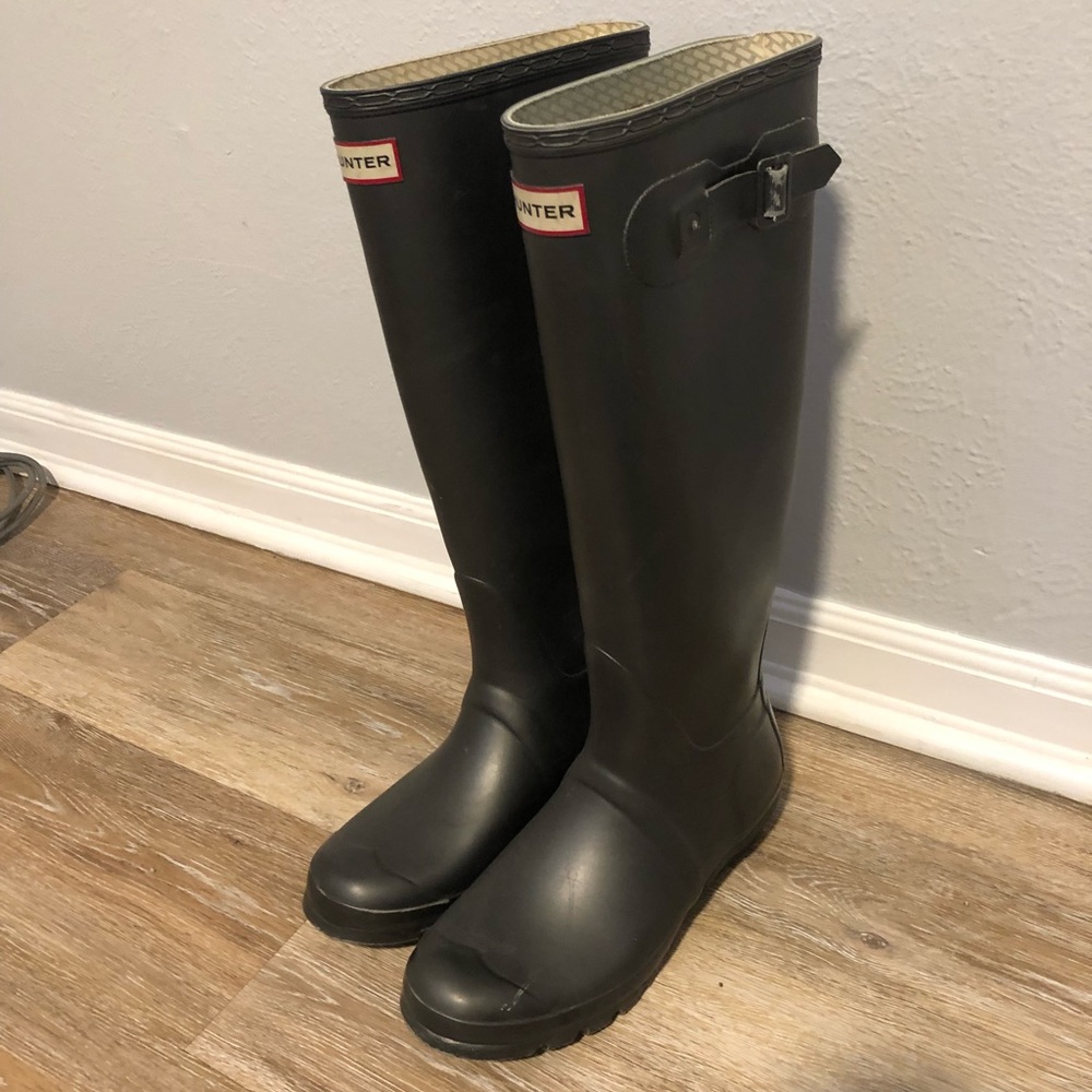Charcoal Hunter Rainboots